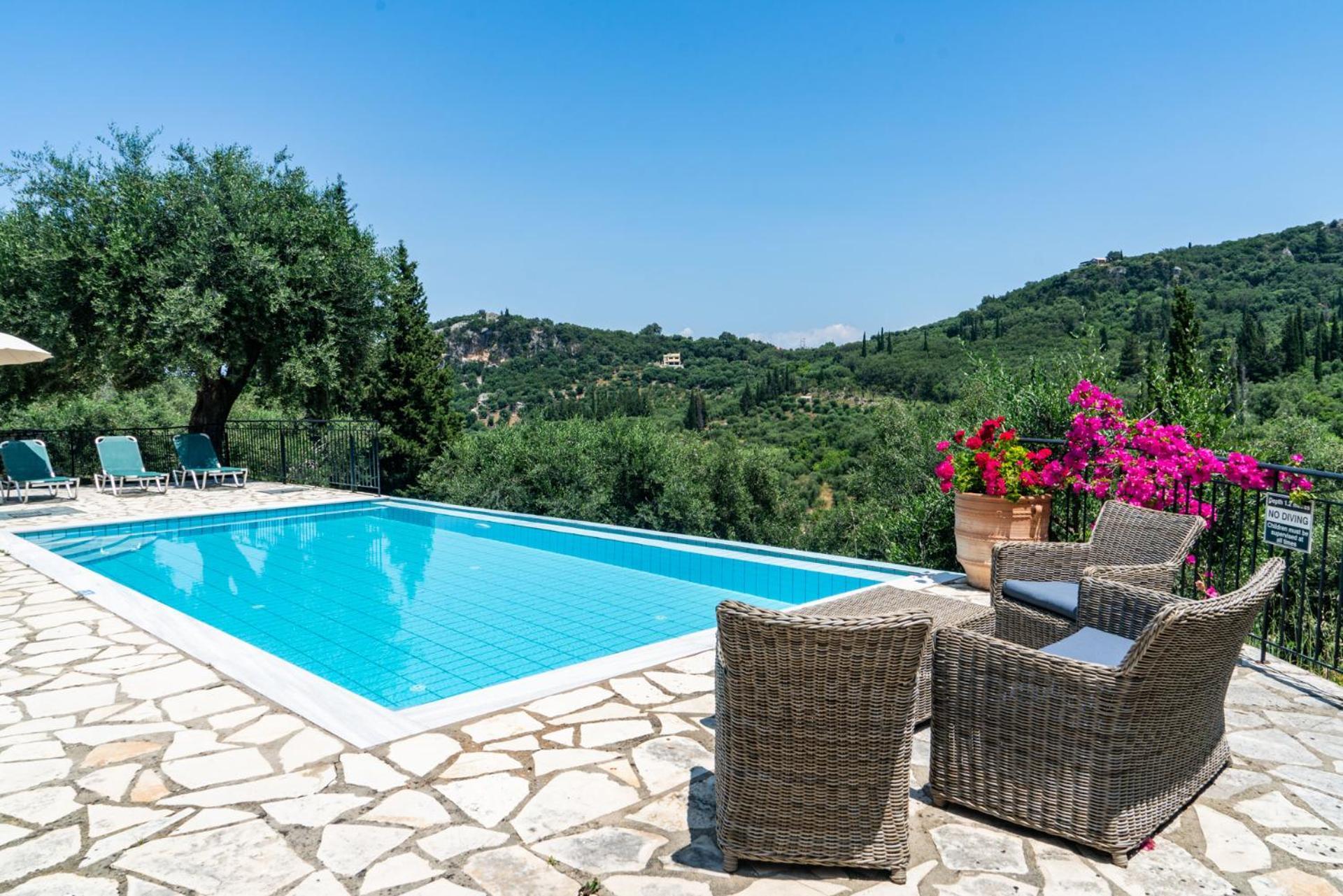 Villa Eleonas Strongyli  Exterior photo